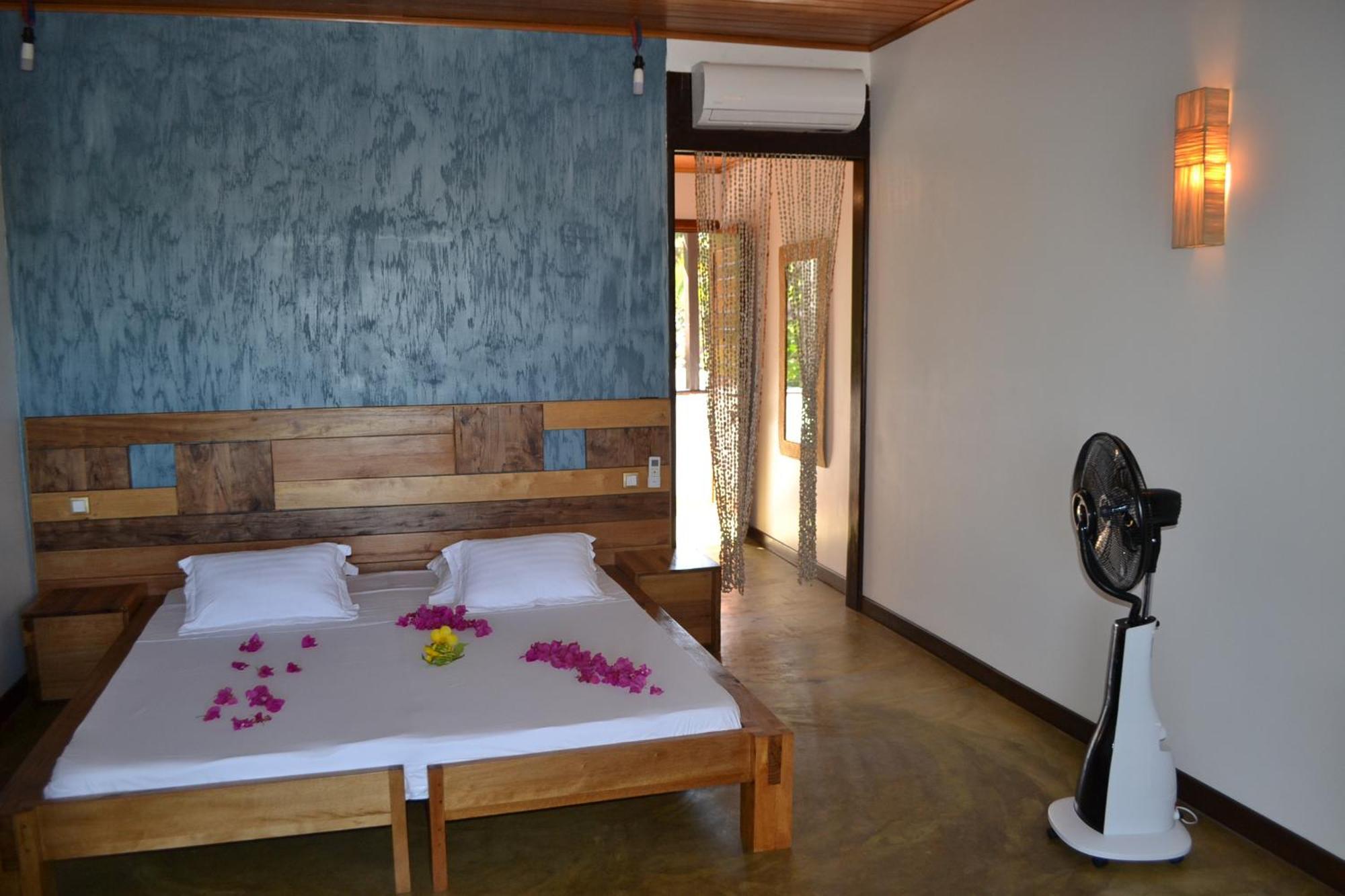 Kily House Hotel Morondava Kültér fotó